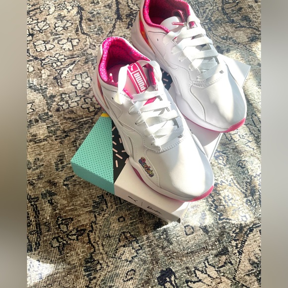 PUMA Woman’s Nova x BARBIE Sneaker - Picture 3 of 9